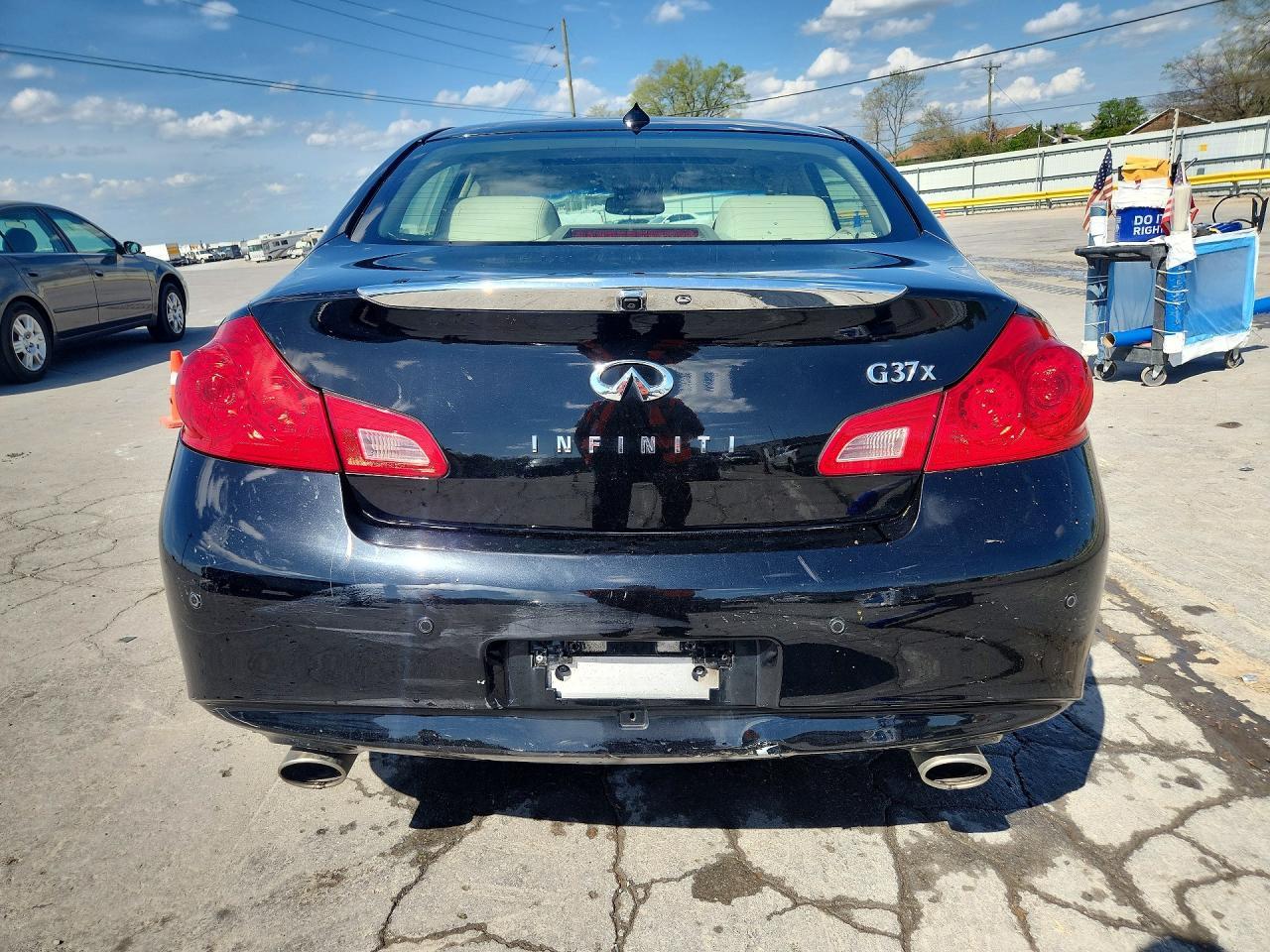 2012 Infiniti G37 Sedan X - Image 6