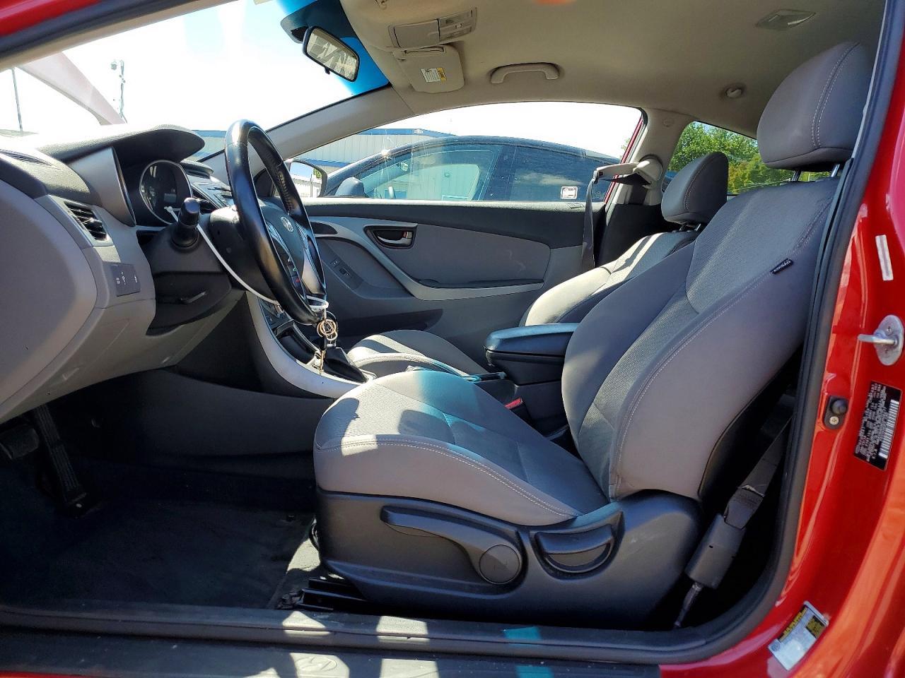 2014 Hyundai Elantra Coupe Base - Фото 7