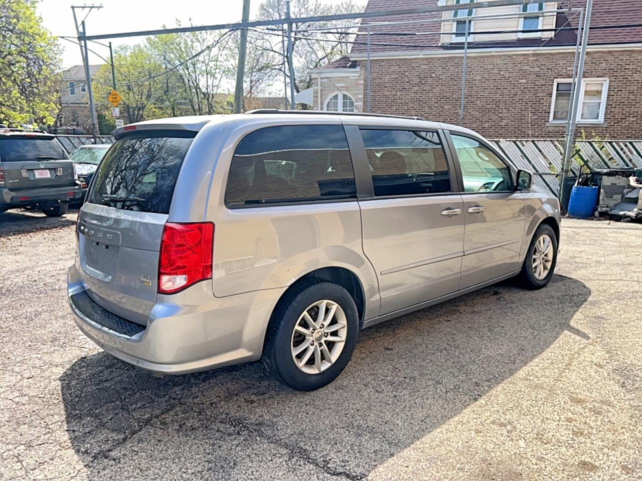 2016 Dodge Grand Caravan Sxt - Image 4