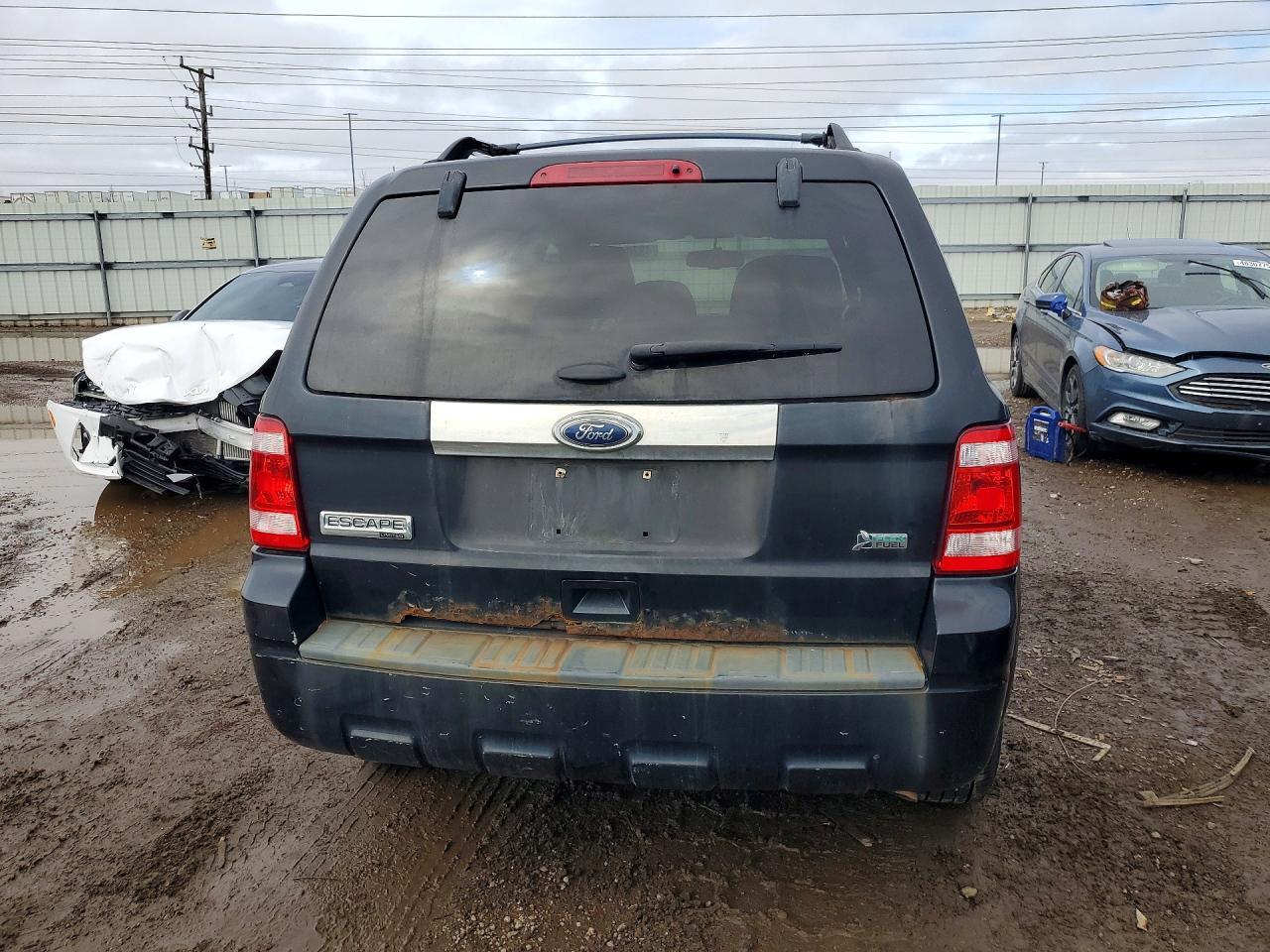 2011 Ford Escape - Фото 6