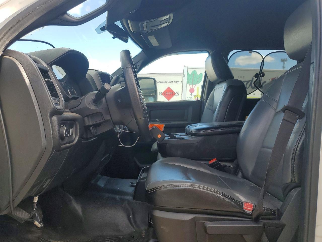 2023 Ram 3500 Tradesman Truck Cab And Chassis - Image 7