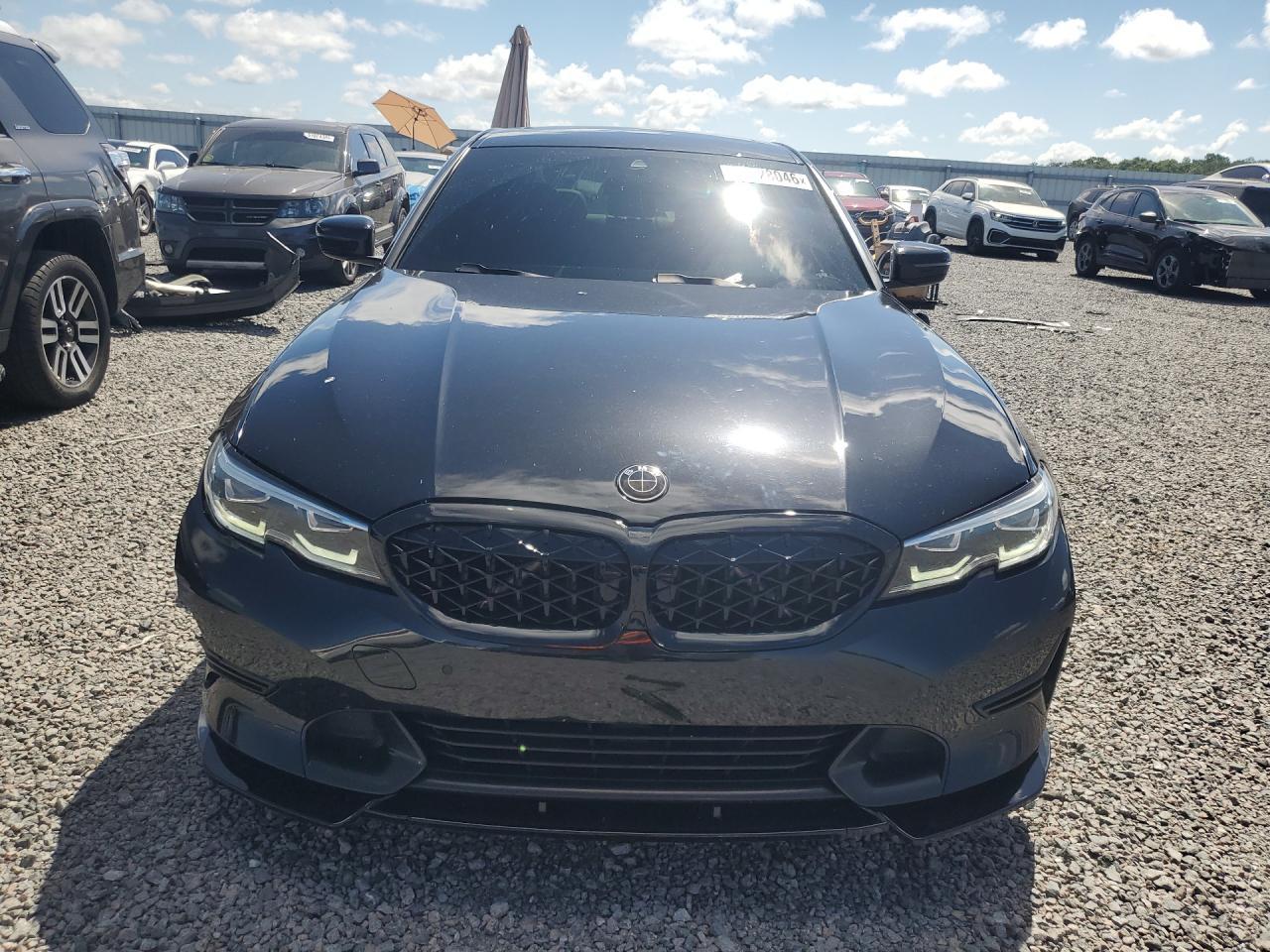 2022 BMW 330I - Фото 5