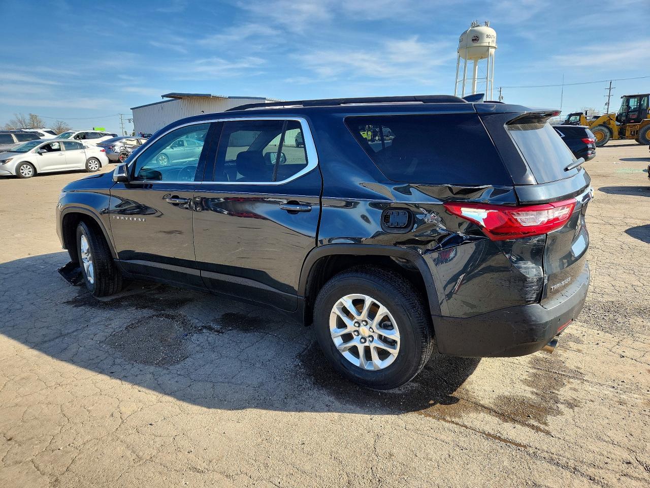 2021 Chevrolet Traverse Lt - Image 2