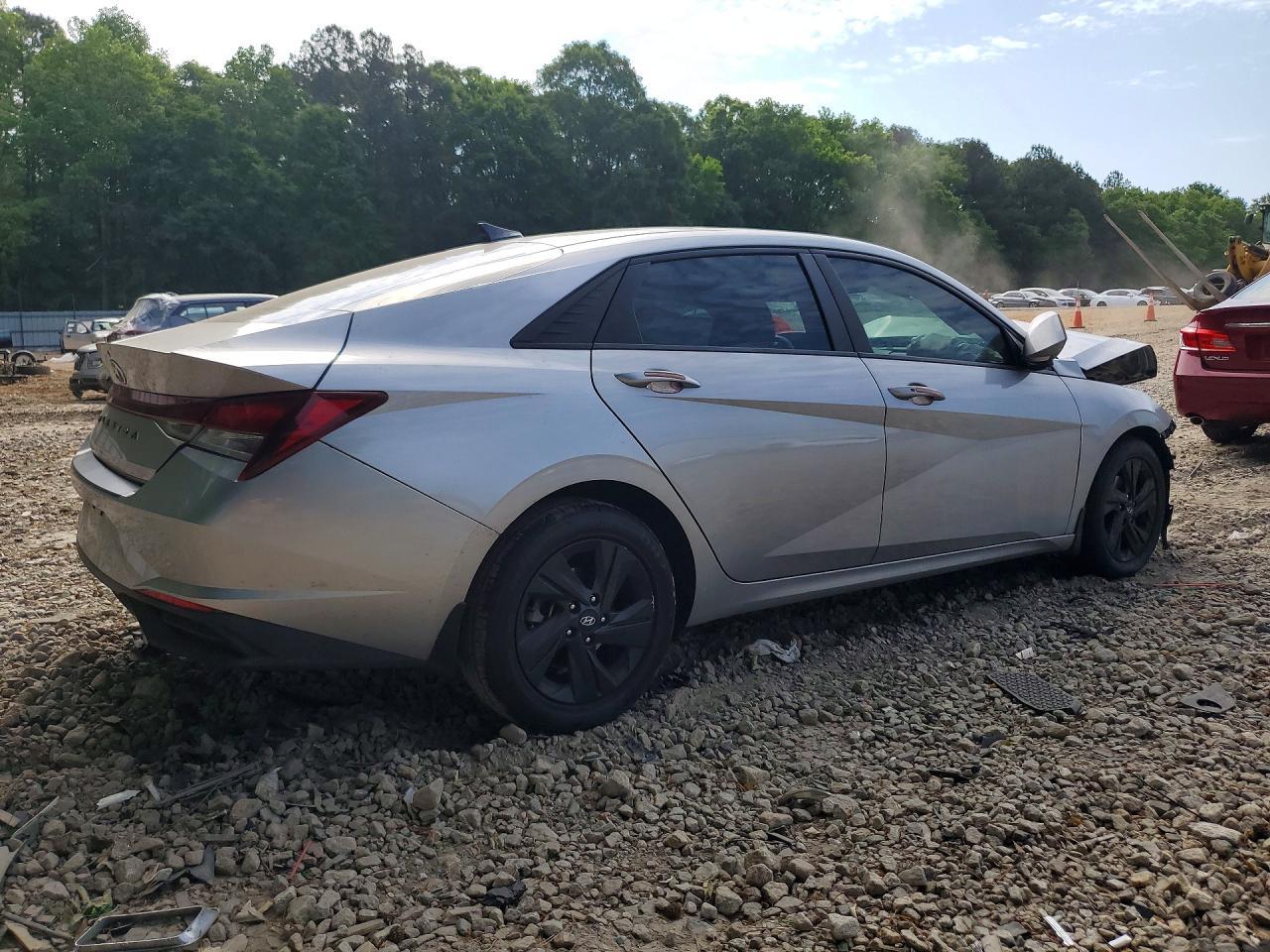 2022 Hyundai Elantra Sel - Image 3