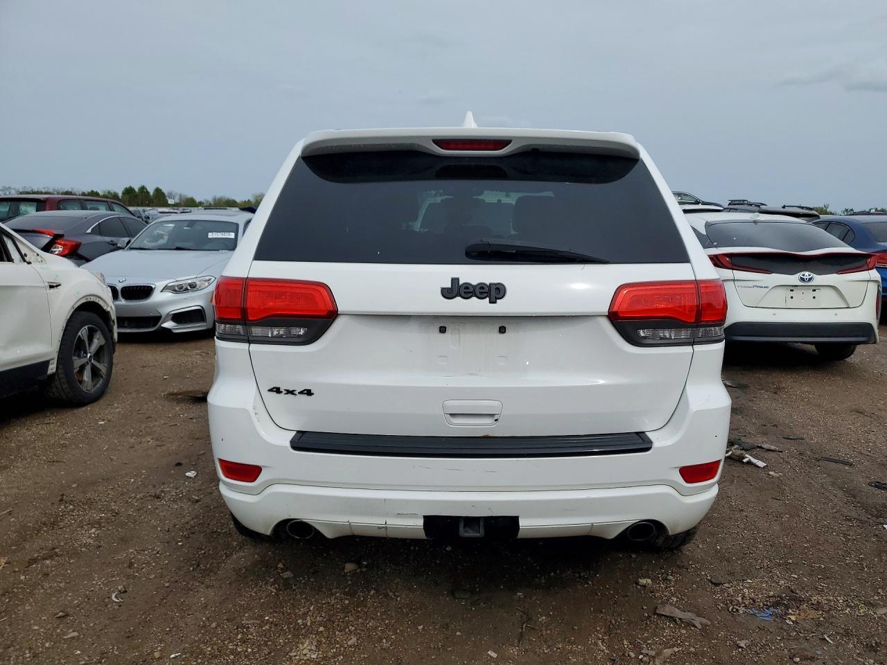 2014 Jeep Grand Cherokee Laredo - Image 6