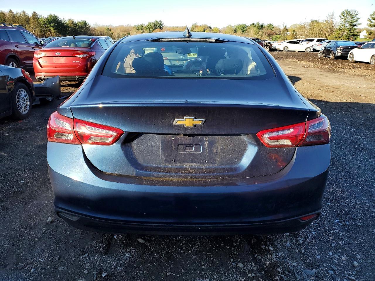 2022 Chevrolet Malibu Lt - Фото 6