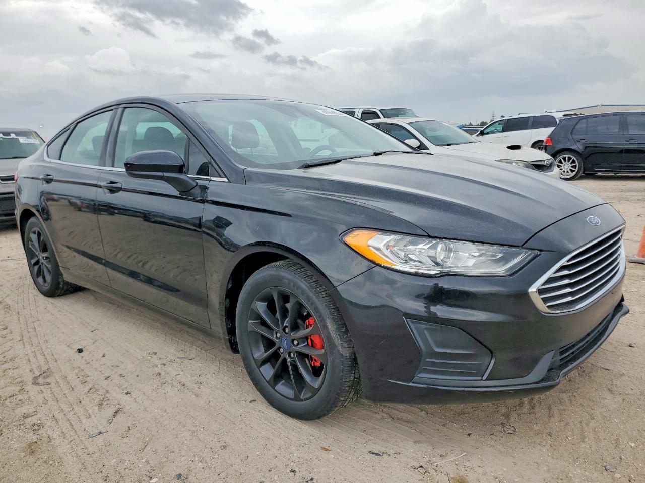2020 Ford Fusion Se - Image 4