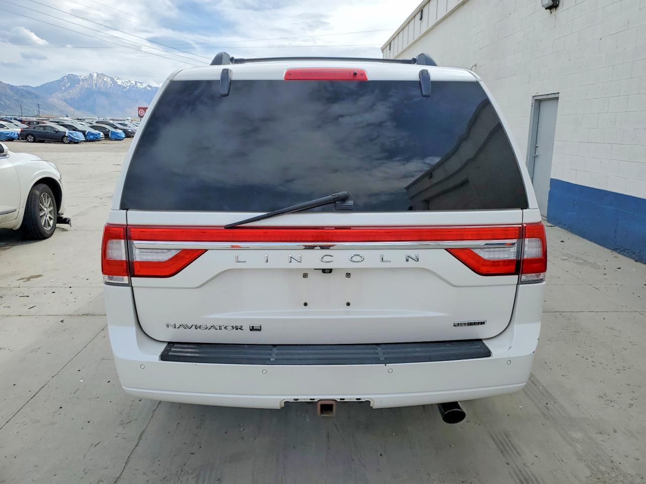 2015 Lincoln Navigator L - Фото 6