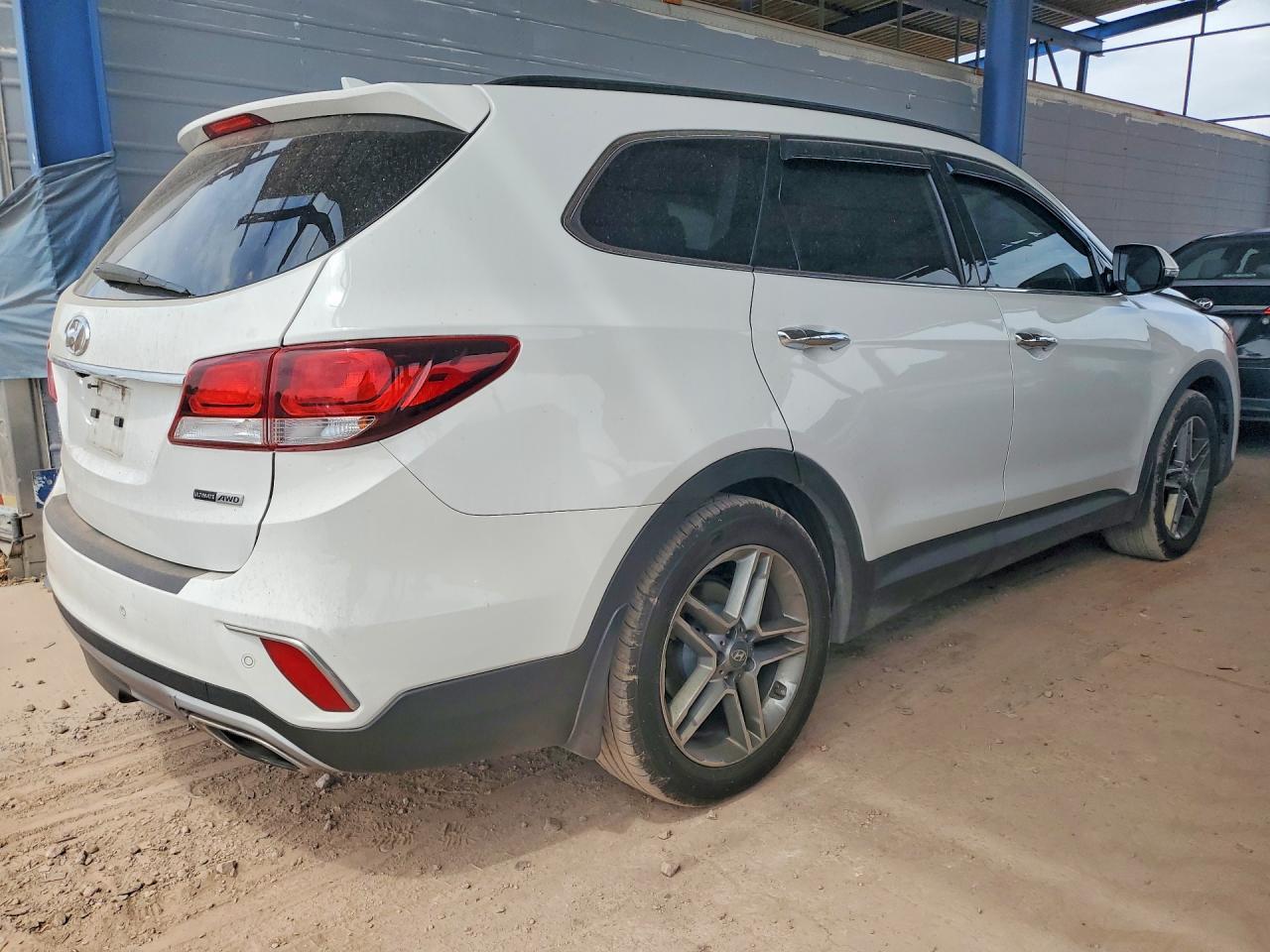 2018 Hyundai Santa Fe Se Ultimate - Image 3