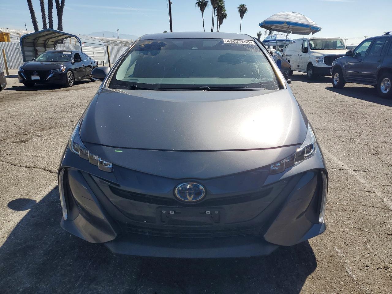 2022 Toyota Prius Prime Le - Фото 5