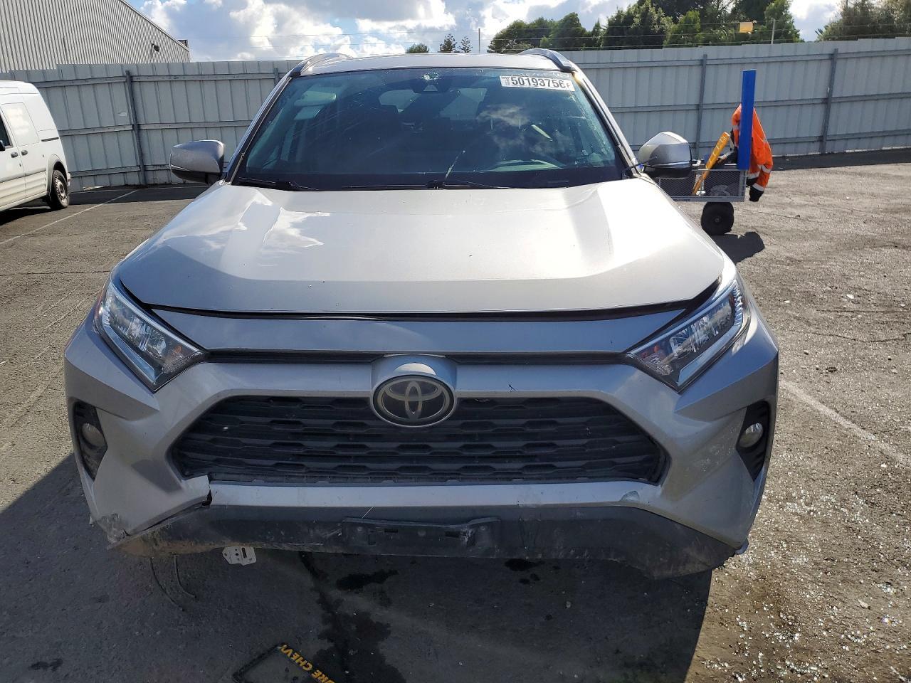 2019 Toyota Rav4 Xle Premium - Image 5