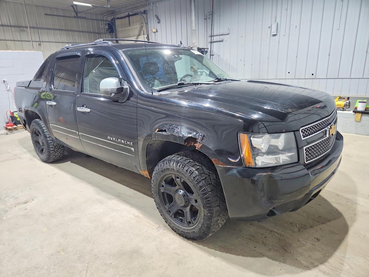 2013 Chevrolet Avalanche Ltz - Image 4