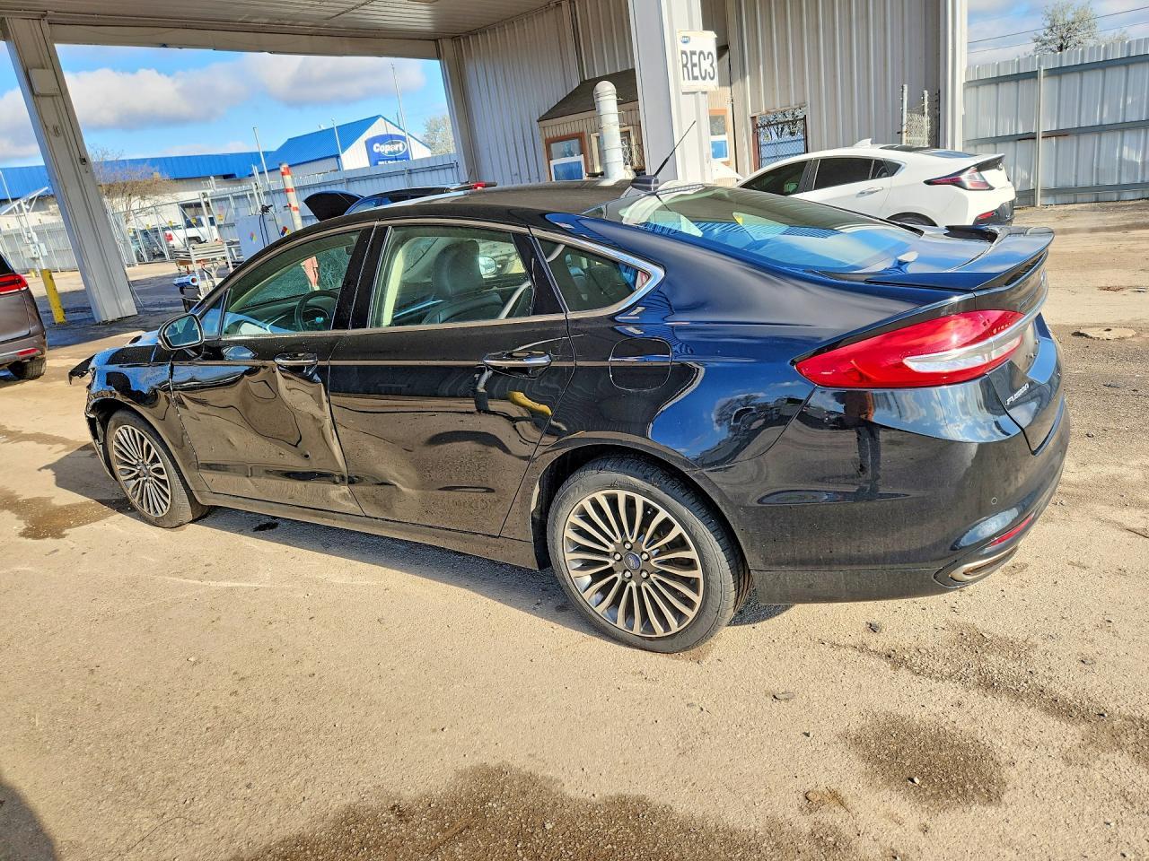 2018 Ford Fusion Titanium - Фото 2