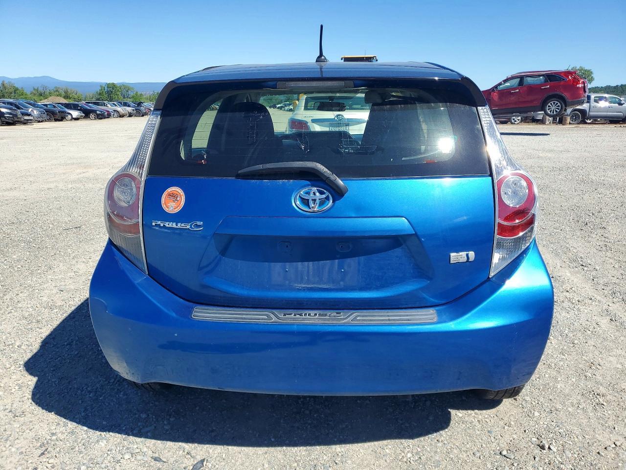 2012 Toyota Prius C One - Image 6