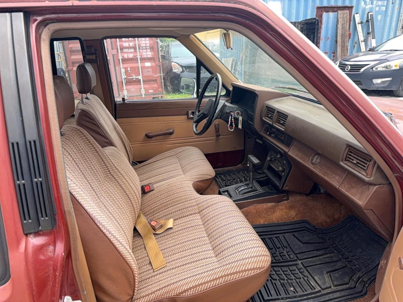 1985 Toyota Pickup Xtracab Rn56 Dlx - Фото 5