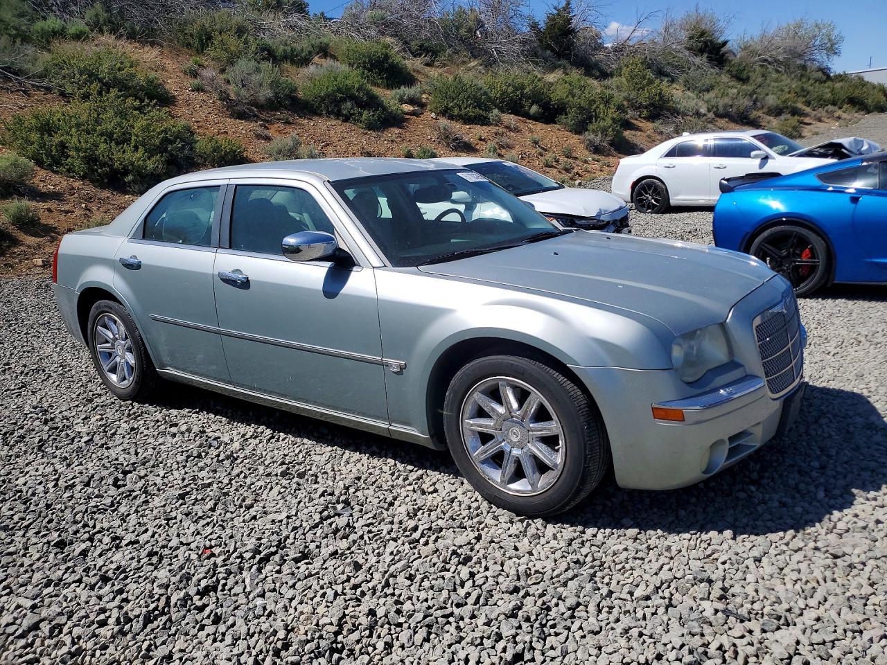 2006 Chrysler 300C - Image 4