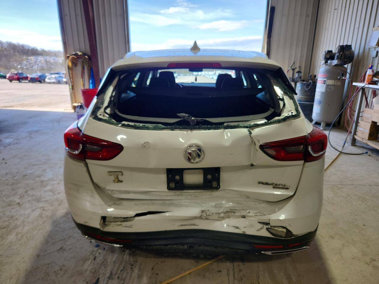 2019 Buick Regal Tourx Preferred - Фото 6