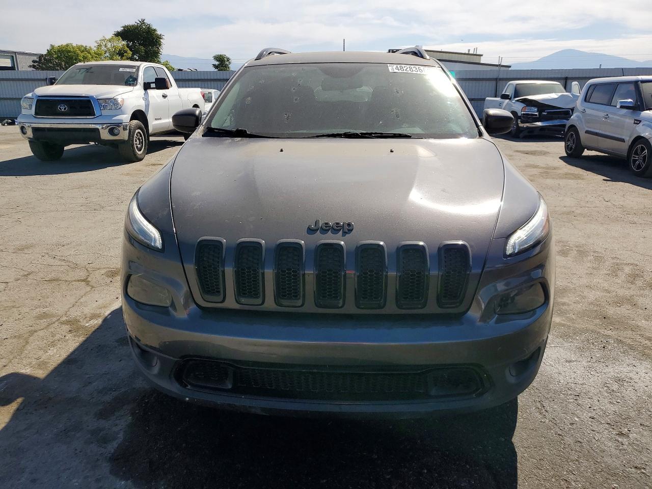 2018 Jeep Cherokee Latitude - Фото 5