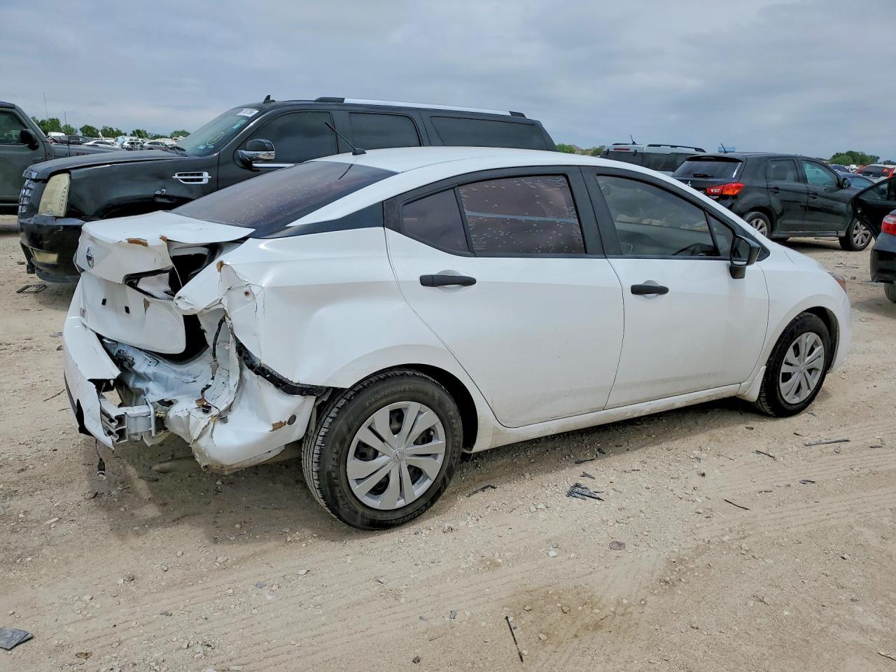 2021 Nissan Versa S - Фото 3
