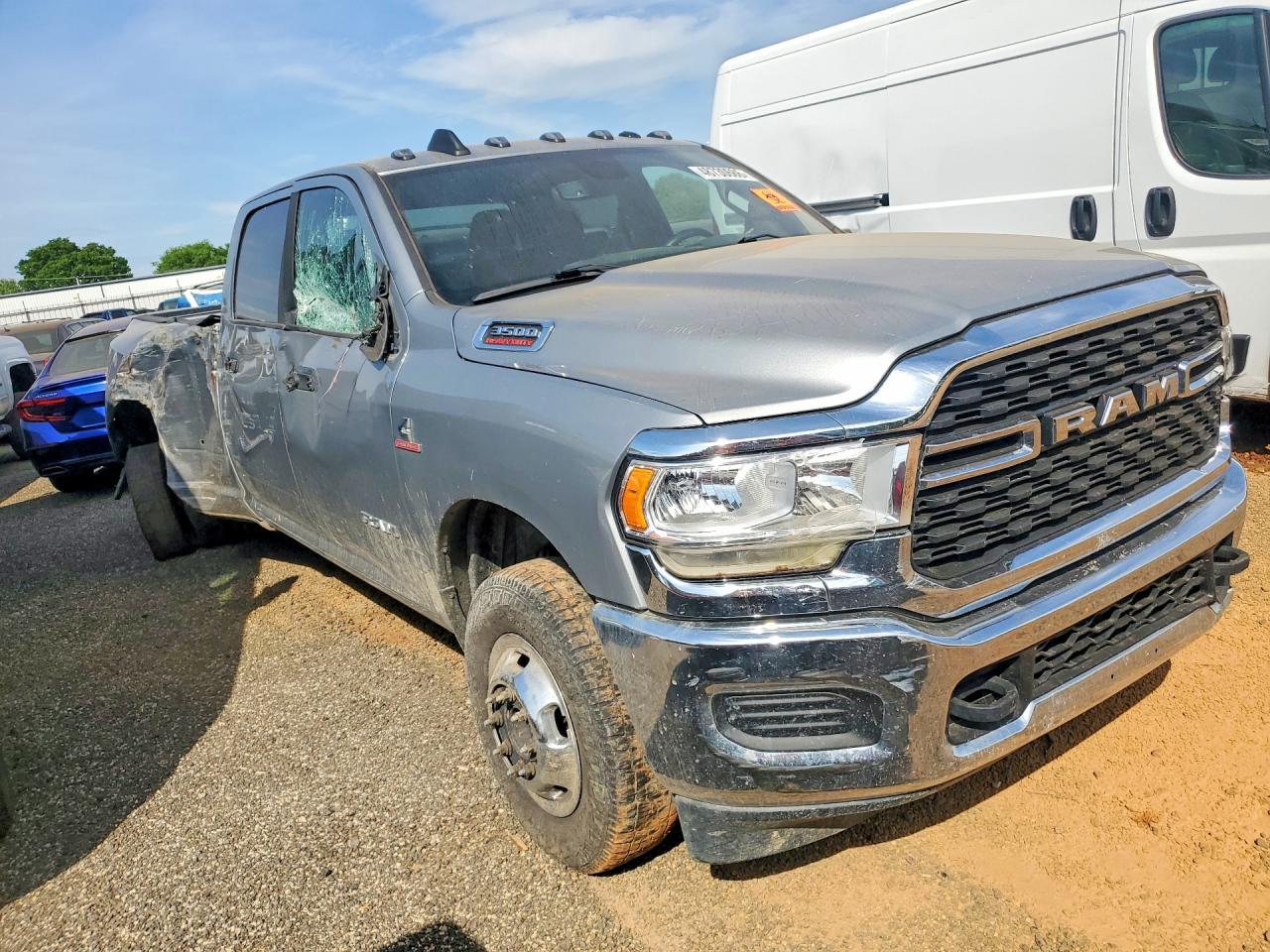 2024 Ram 3500 Big Horn - Фото 4