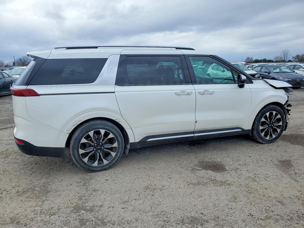 2022 Kia Carnival Ex - Фото 3