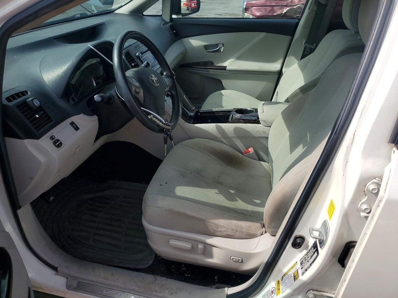 2010 Toyota Venza Awd 4Cyl - Image 7