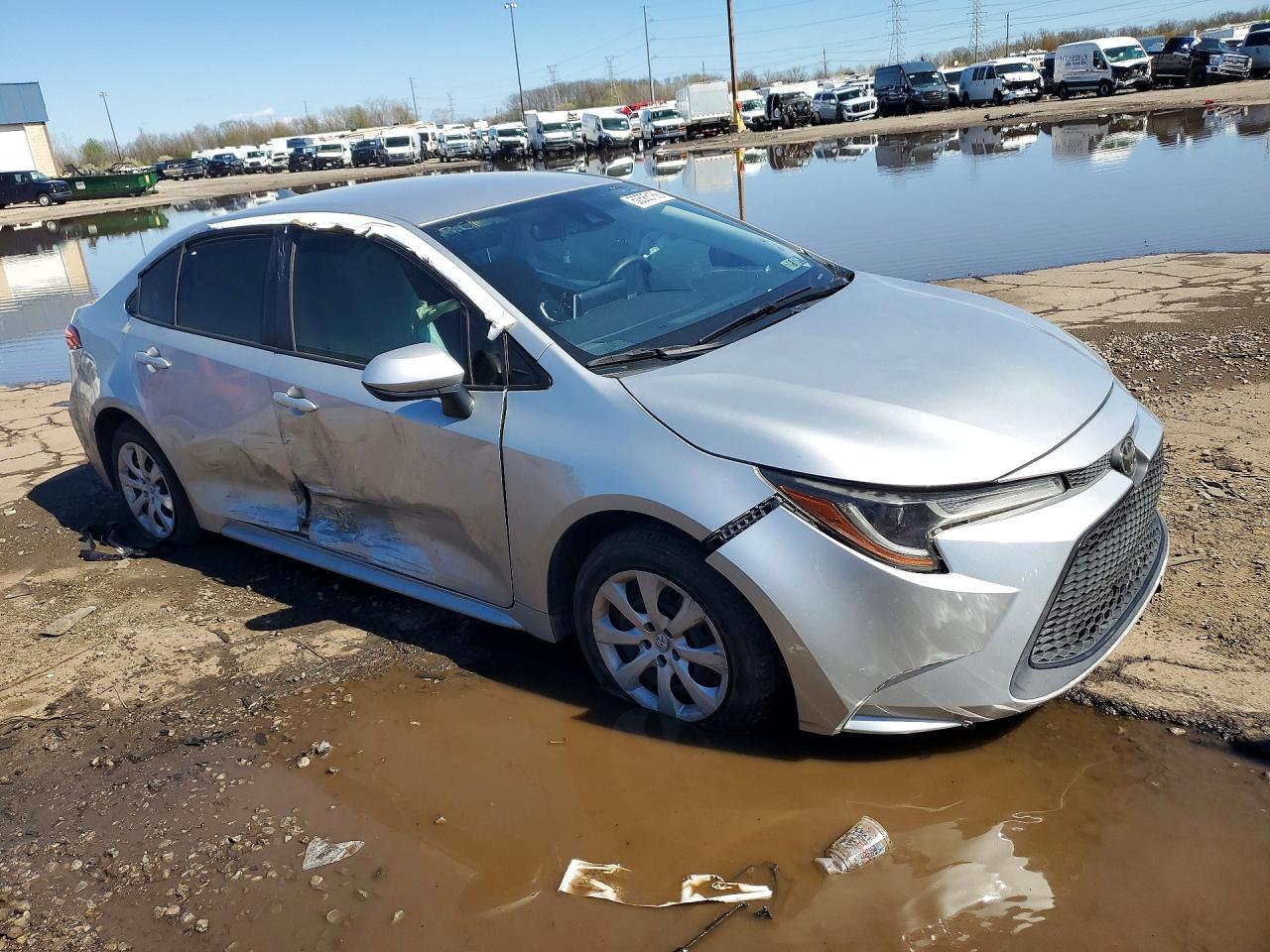 2020 Toyota Corolla Le - Фото 4