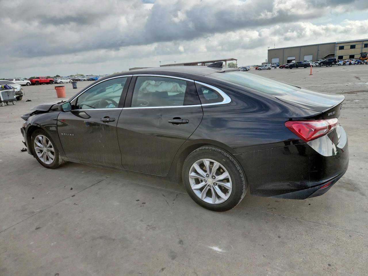 2022 Chevrolet Malibu Lt - Фото 2
