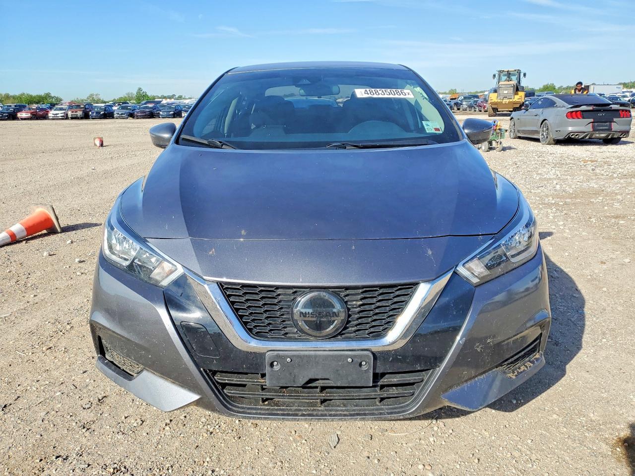 2021 Nissan Versa Sv - Image 5