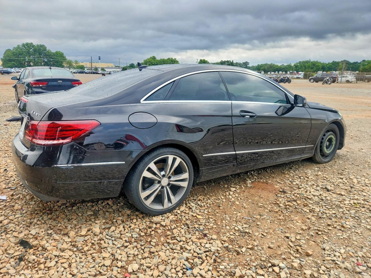 2014 Mercedes-Benz E 350 4Matic - Image 3