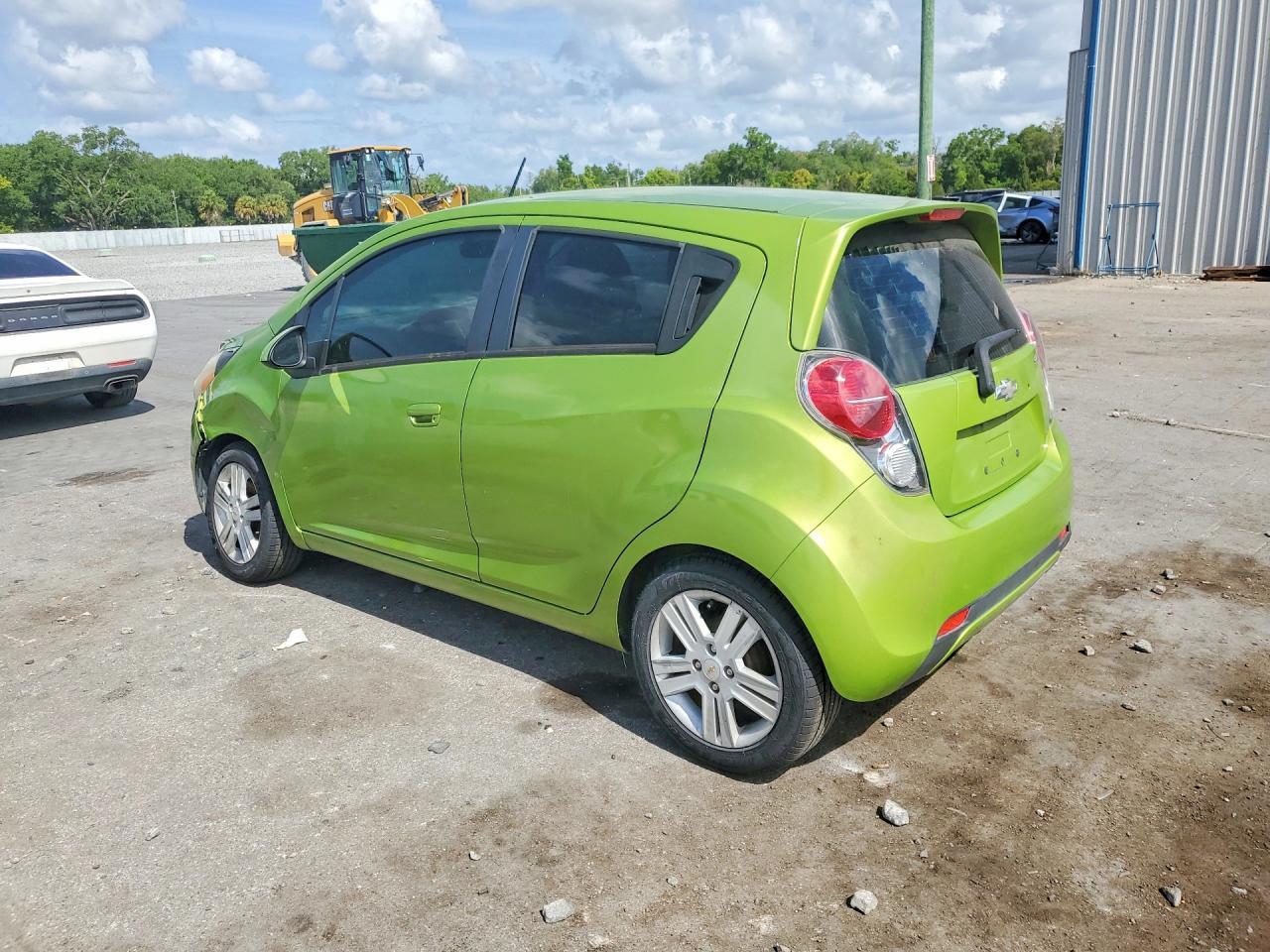 2013 Chevrolet Spark 1Lt - Фото 2