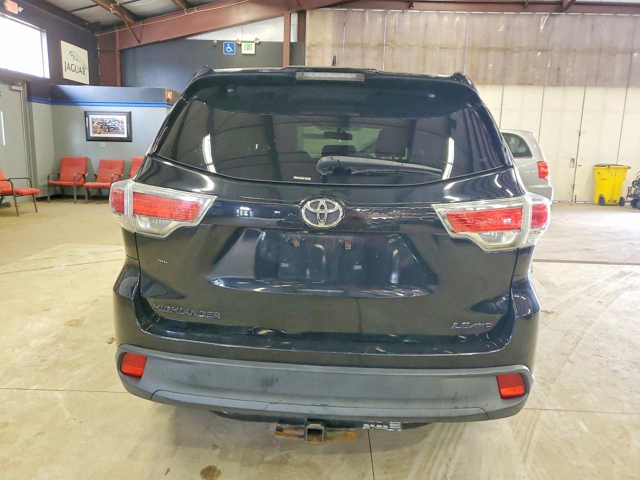 2014 Toyota Highlander Le Plus - Image 6