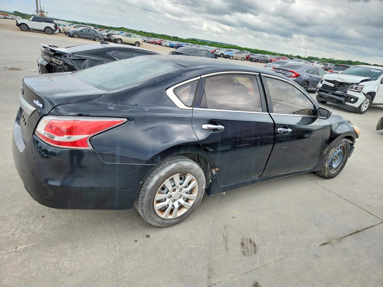 2015 Nissan Altima 2.5 S - Фото 3