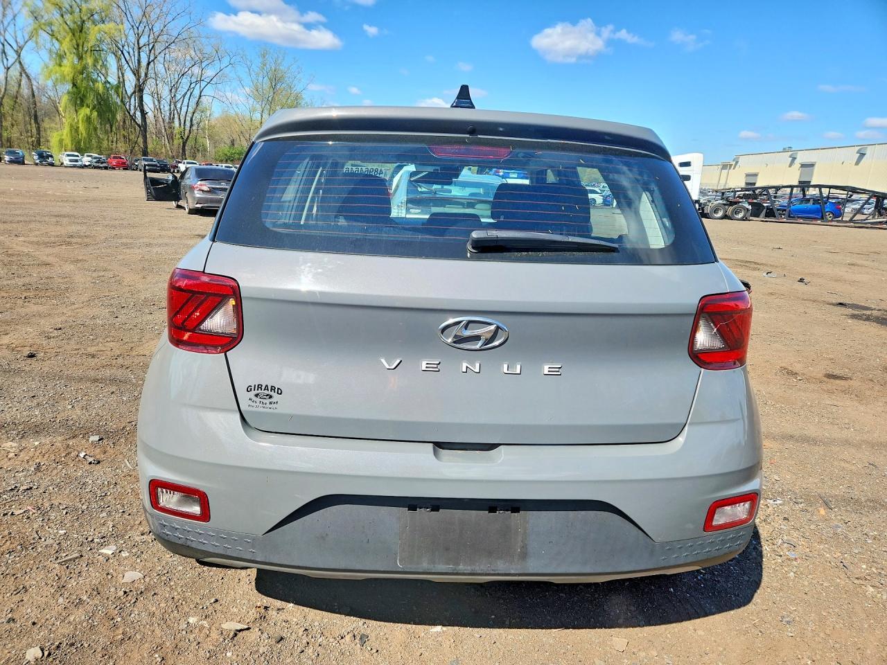 2022 Hyundai Venue Se - Image 6
