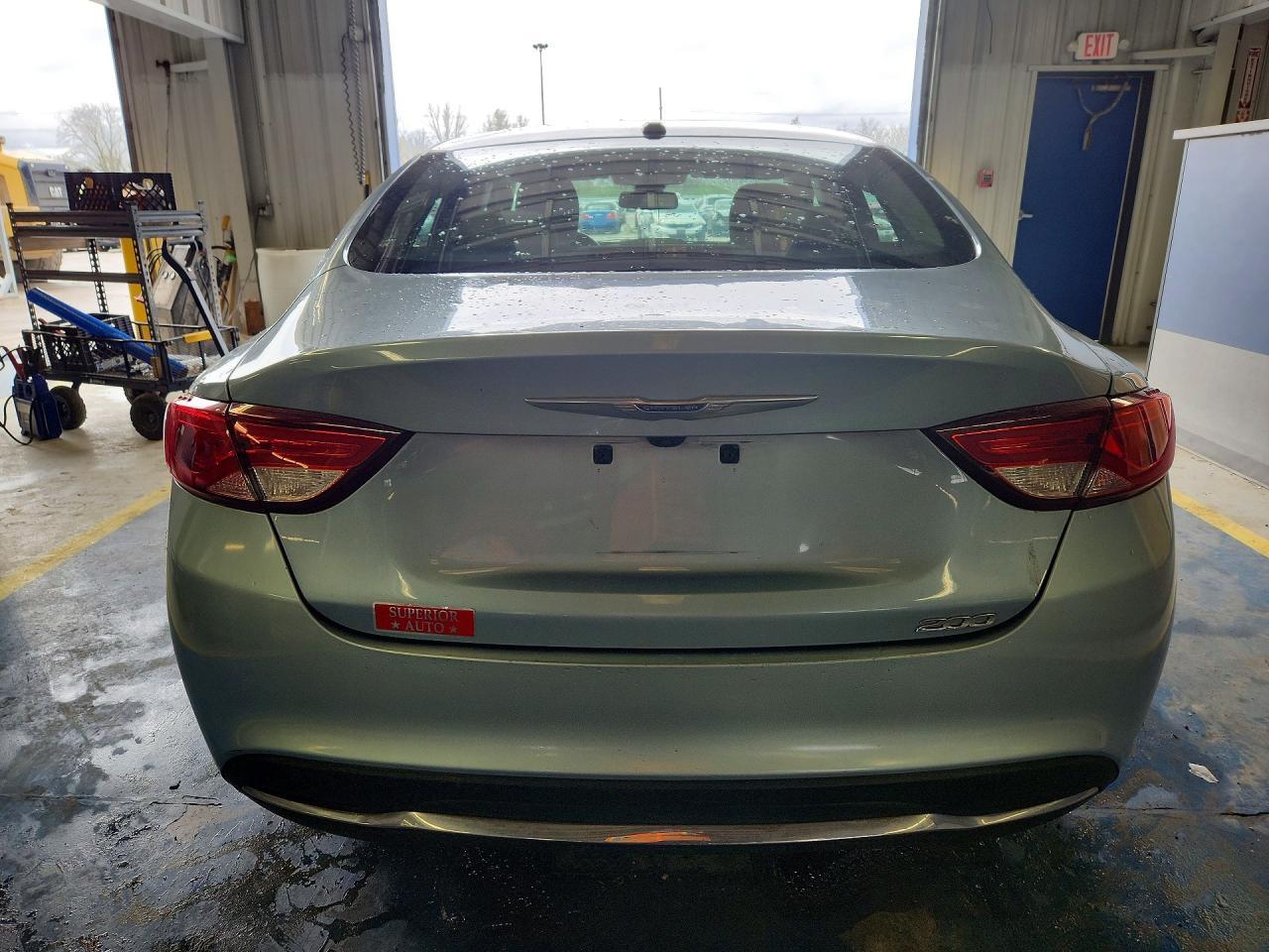 2015 Chrysler 200 Limited - Image 6