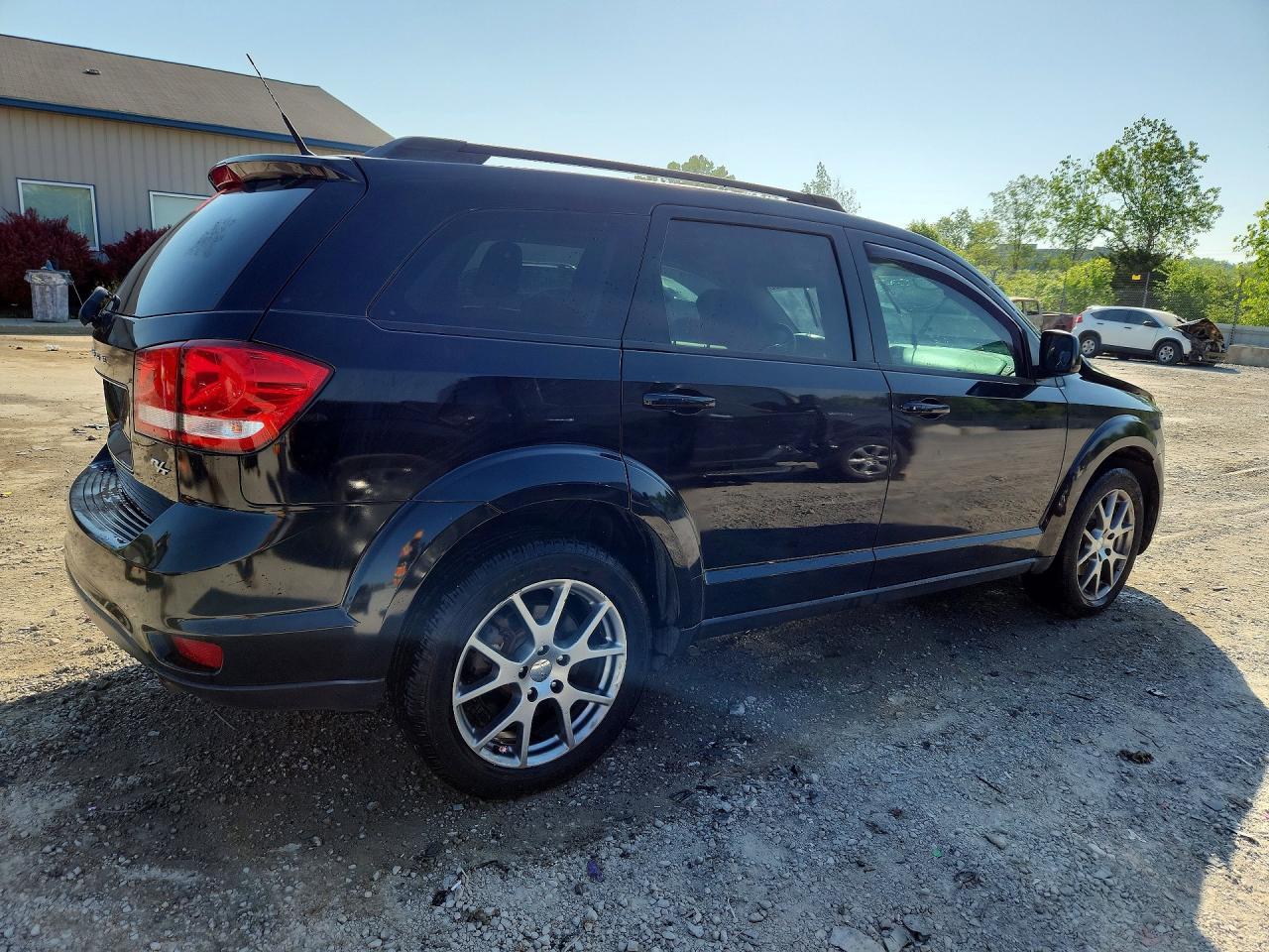 2015 Dodge Journey R - Image 3