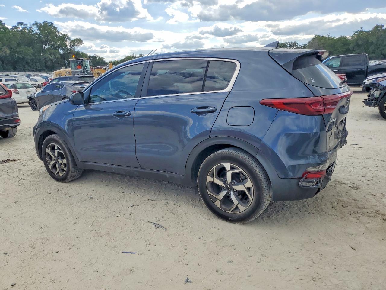 2021 Kia Sportage Lx - Фото 2
