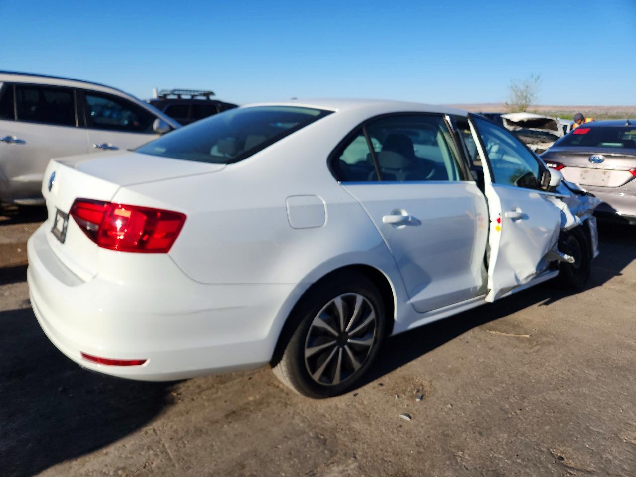 2017 Volkswagen Jetta S - Image 3