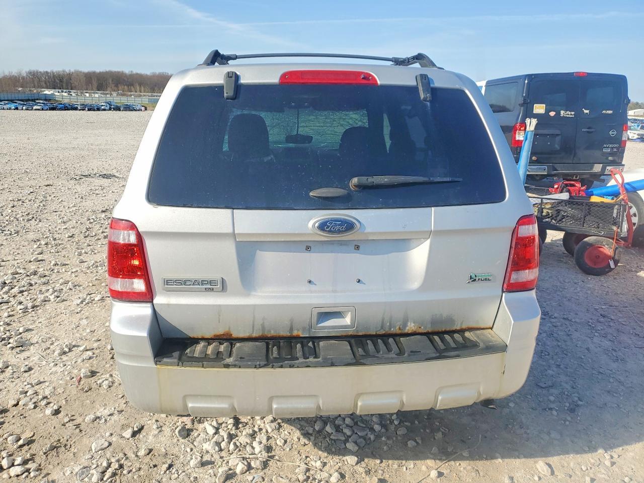 2011 Ford Escape Xlt - Image 6