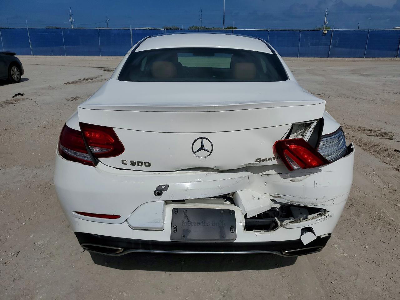 2018 Mercedes-Benz C 300 4Matic - Фото 6