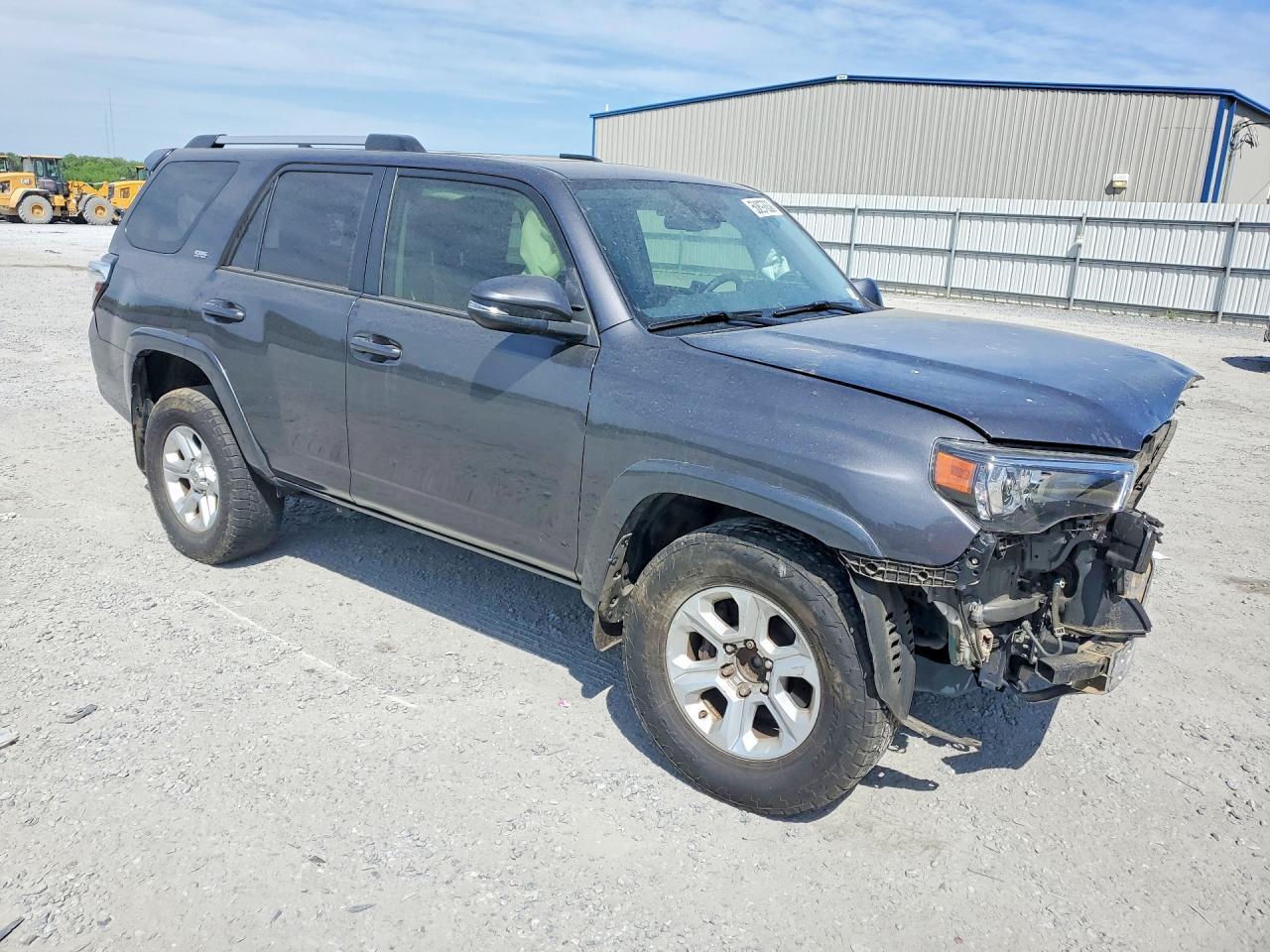 2022 Toyota 4 Runner - Image 4