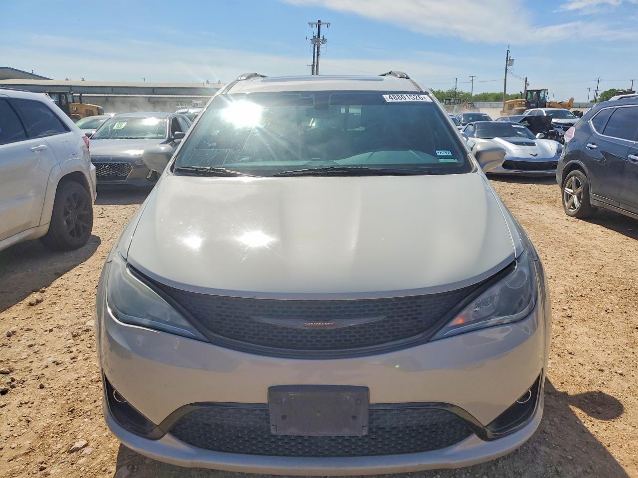 2020 Chrysler Pacifica Touring - Image 5