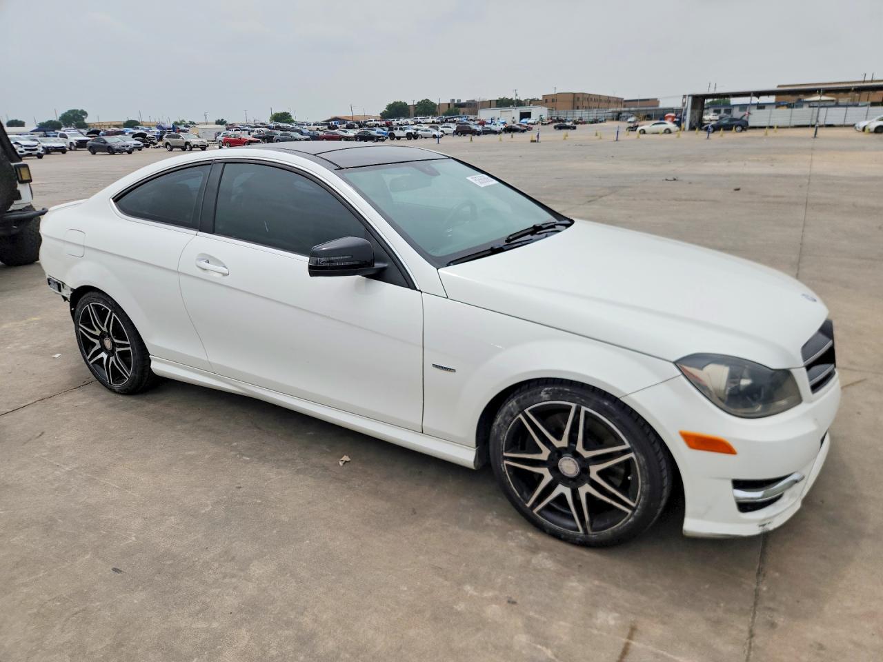 2014 Mercedes-Benz C 250 - Image 4
