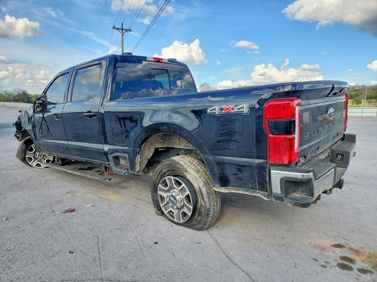2024 Ford F250 Super Duty - Фото 2