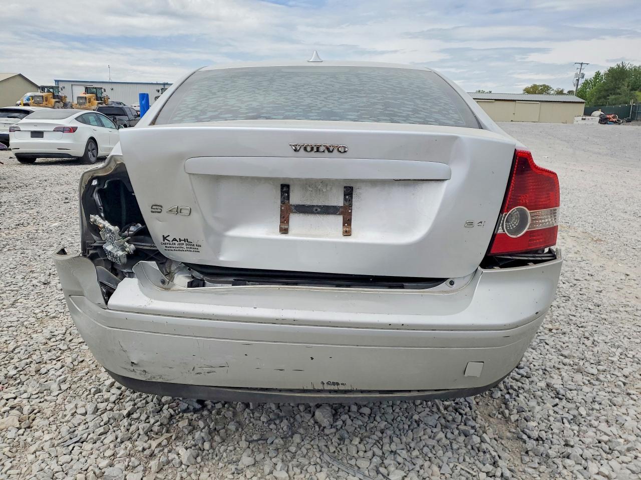 2007 Volvo S40 2.4I - Image 6
