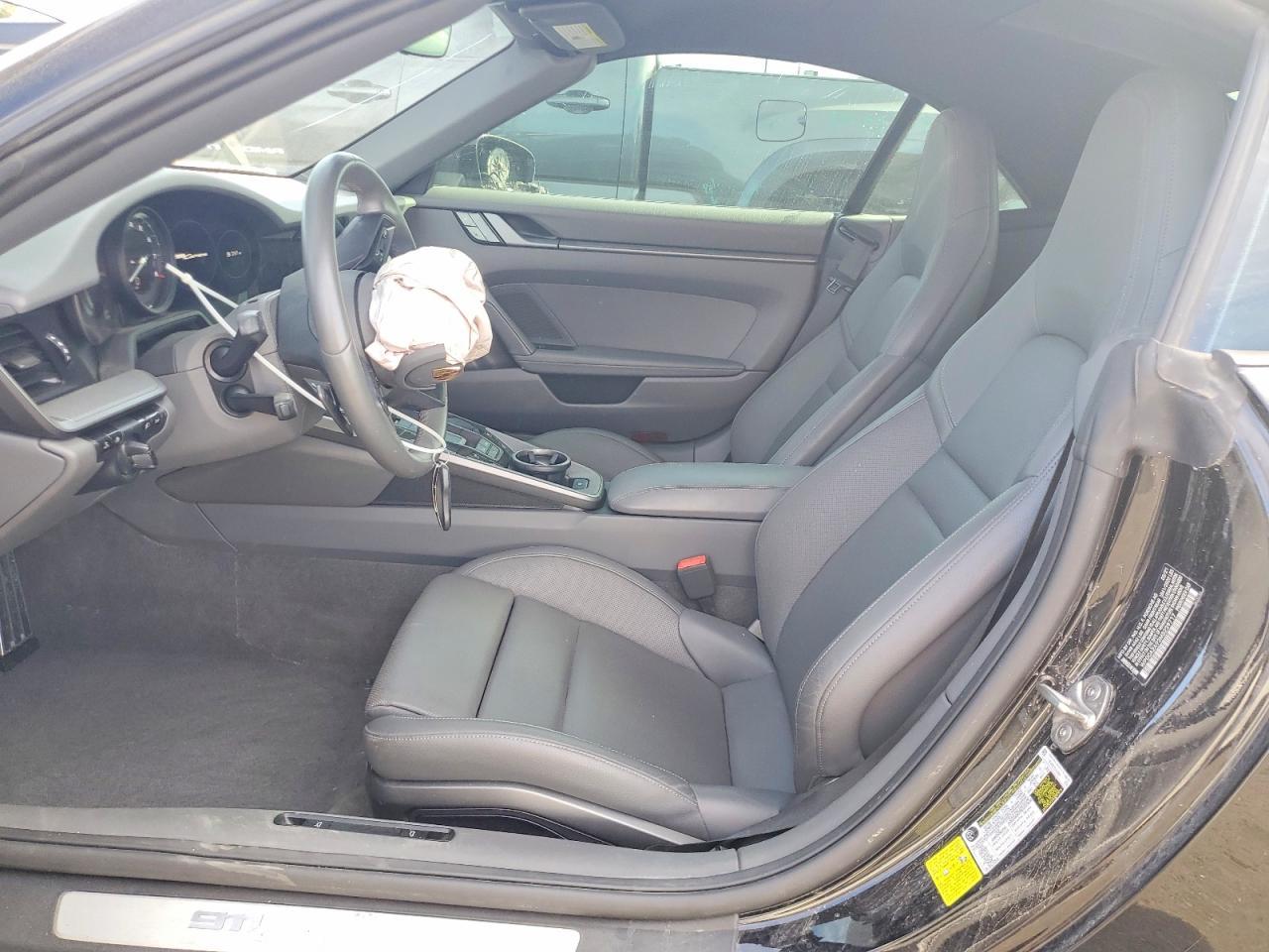 2021 Porsche 911 Carrera - Image 7