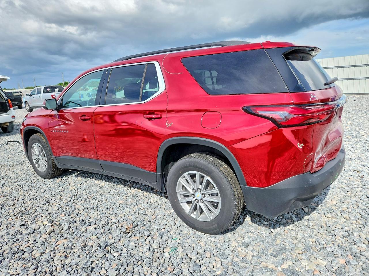 2023 Chevrolet Traverse Lt - Фото 2