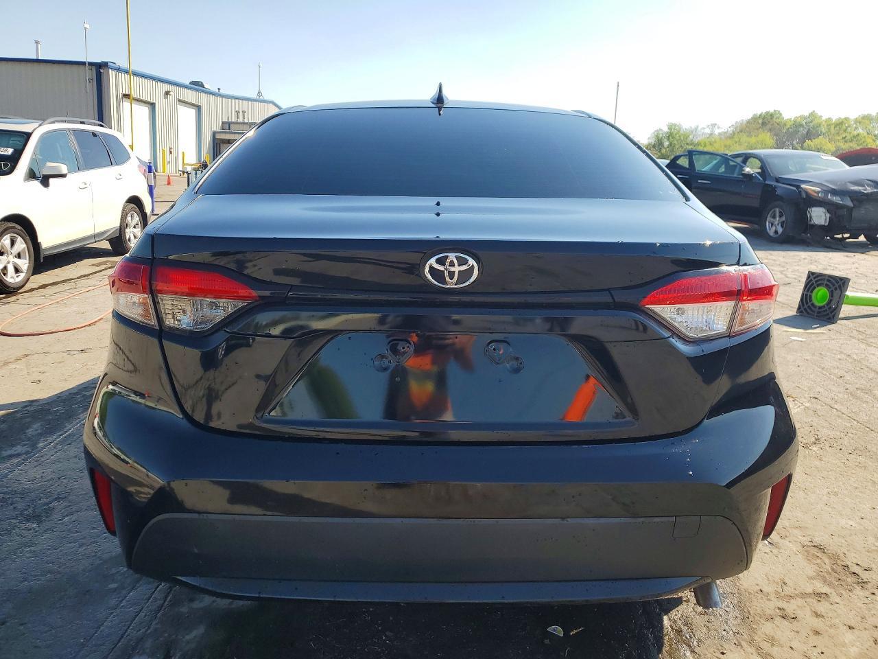 2023 Toyota Corolla Le - Image 6