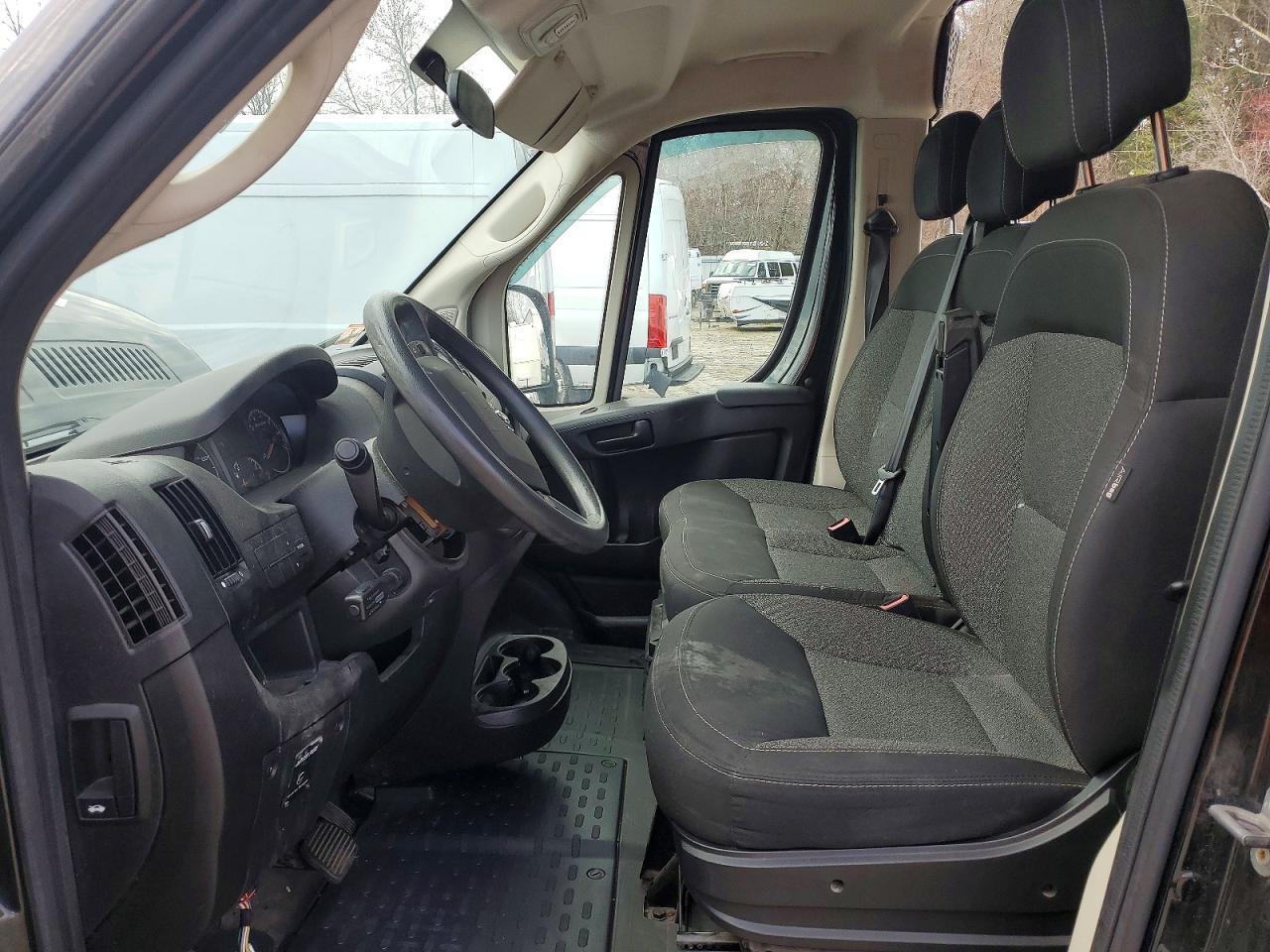 2018 Ram Promaster 2500 Delivery Van - Фото 7