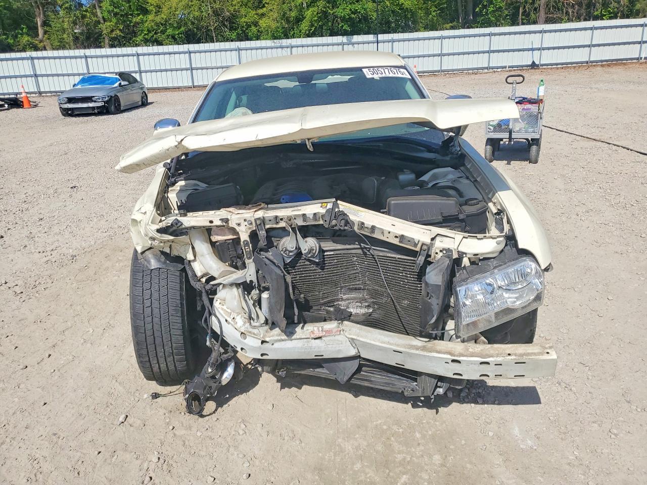 2010 Chry 300 - Фото 5